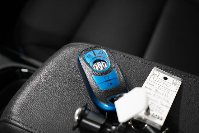 Used 2025 Buick Envista Sport Touring w/ Convenience I Package FWD image 33