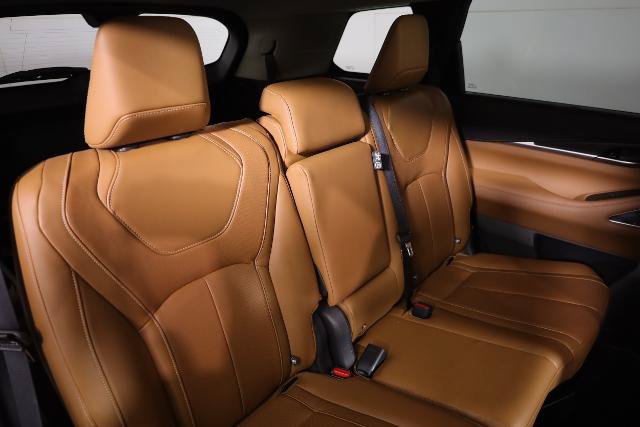 Used 2023 INFINITI QX60 Sensory w/ Vision Package AWD/4WD image 9