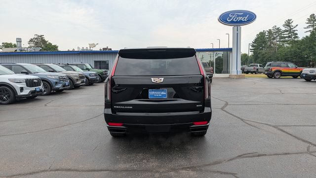 Used 2024 Cadillac Escalade Sport Platinum w/ Heavy-Duty Trailer Package AWD/4WD image 6