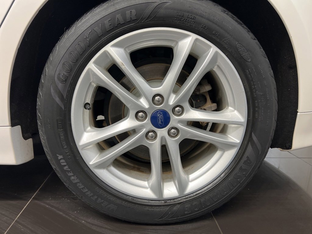 Certified 2018 Ford Fusion SE w/ Fusion SE Technology Package image 7