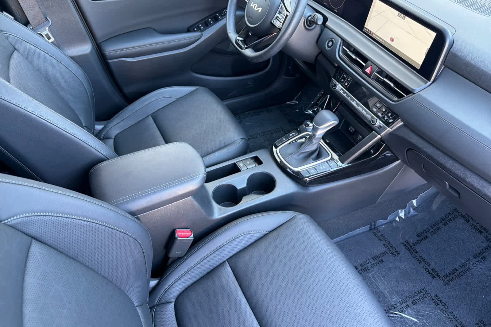 Used 2024 Kia Seltos SX w/ SX Sunroof Package AWD/4WD image 16