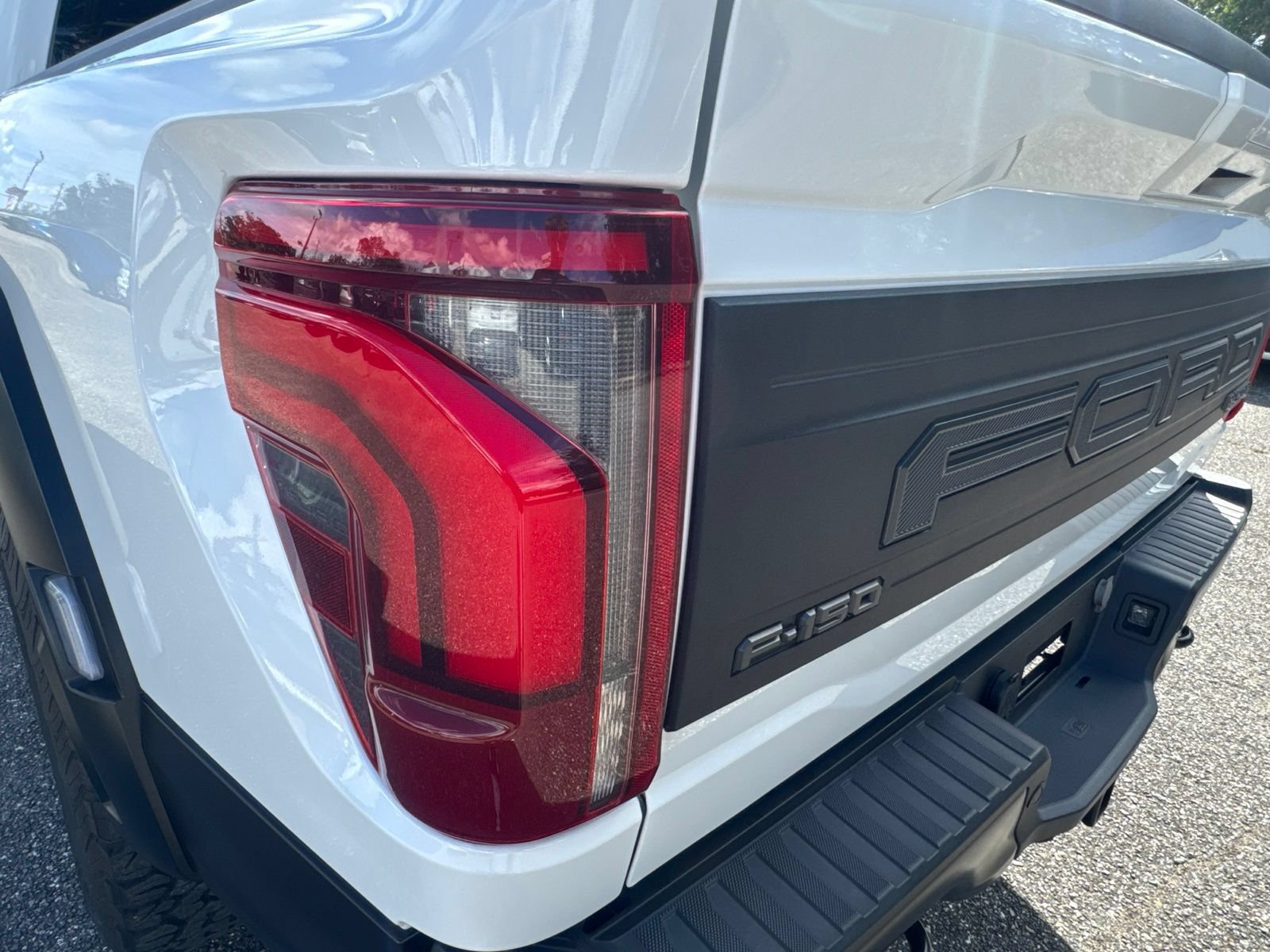 Certified 2024 Ford F150 Raptor AWD/4WD image 14