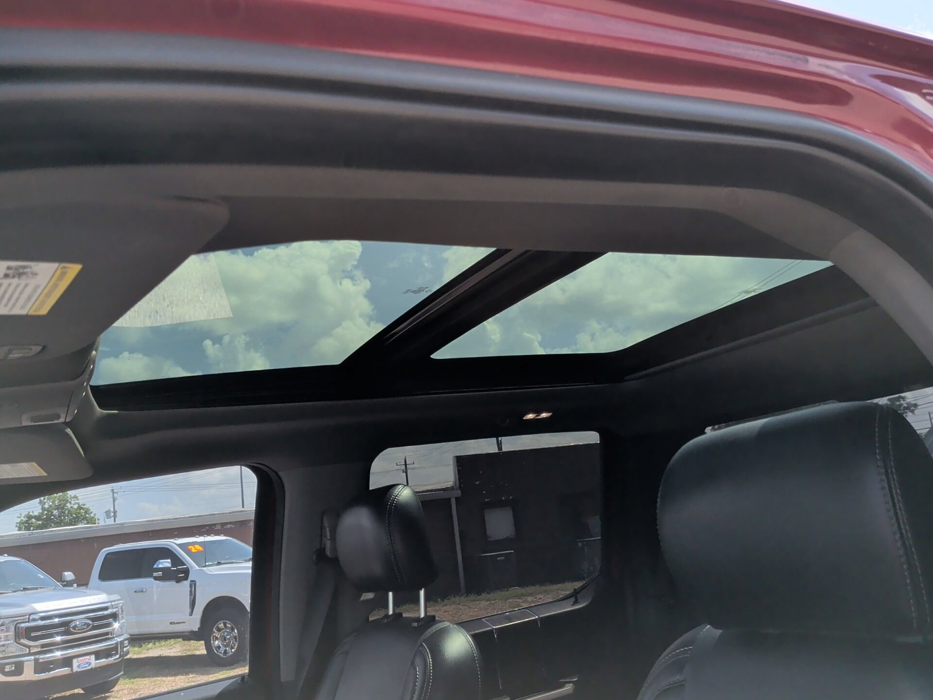 Certified 2019 Ford F150 Lariat w/ Equipment Group 502A Luxury AWD/4WD image 32