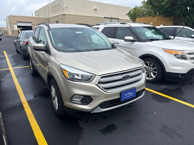 Certified 2018 Ford Escape SE w/ SE Sync 3 Package AWD/4WD video 2
