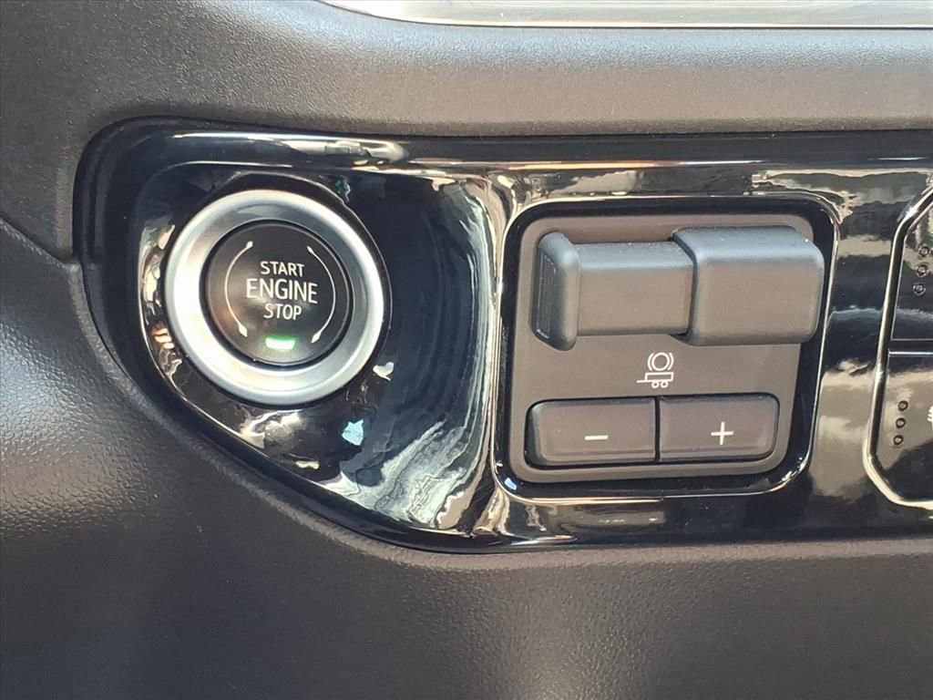 Used 2024 Chevrolet Silverado 1500 LT w/ Texas Edition Plus image 23