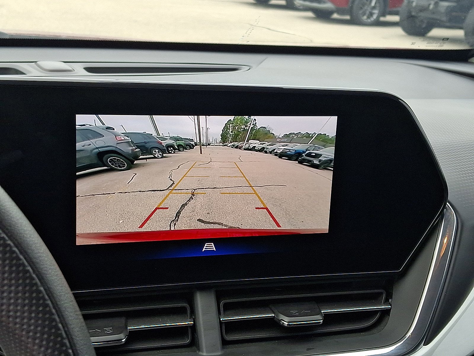 Used 2025 Chevrolet Trax LT image 16