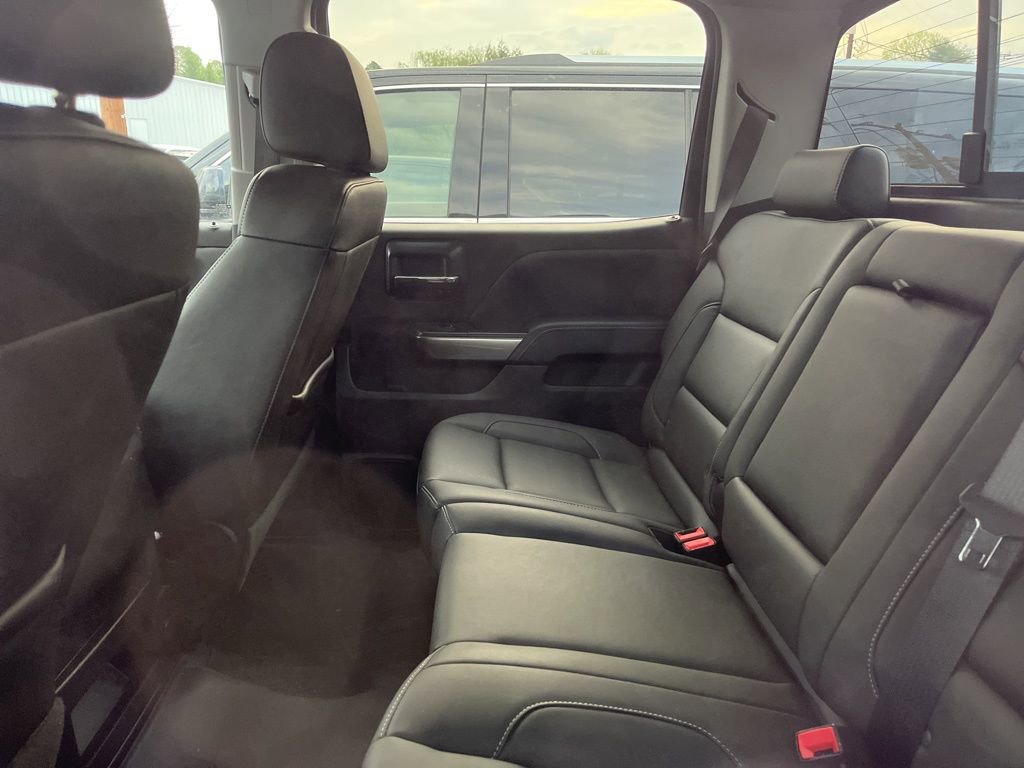 Used 2018 Chevrolet Silverado 1500 LT w/ All Star Edition image 6