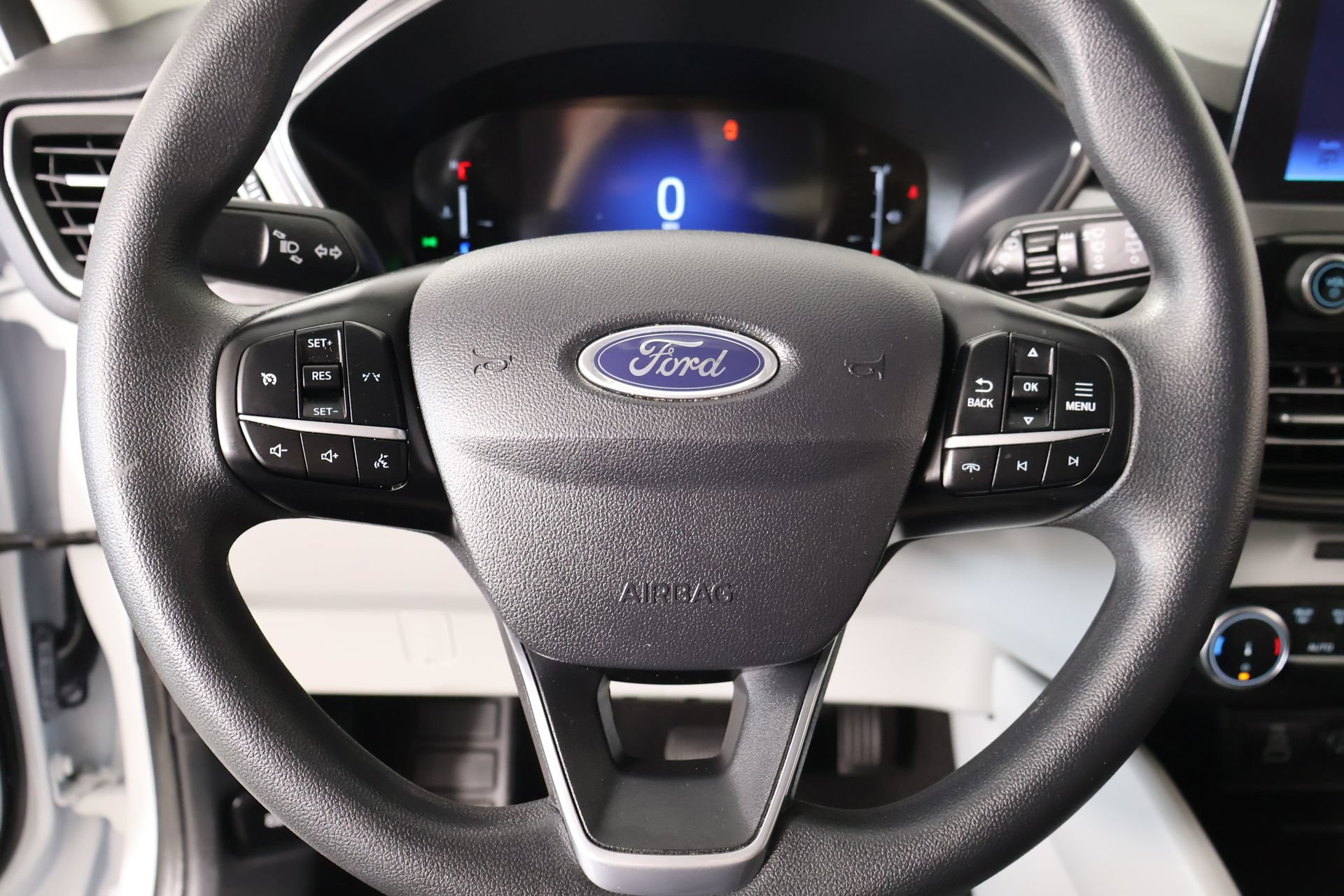Certified 2025 Ford Escape Active FWD image 3
