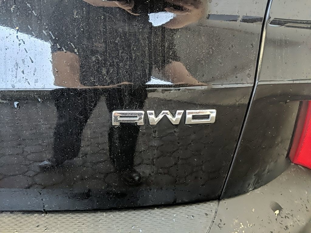 Certified 2025 Ford Escape ST-Line w/ Cold Weather Package image 7