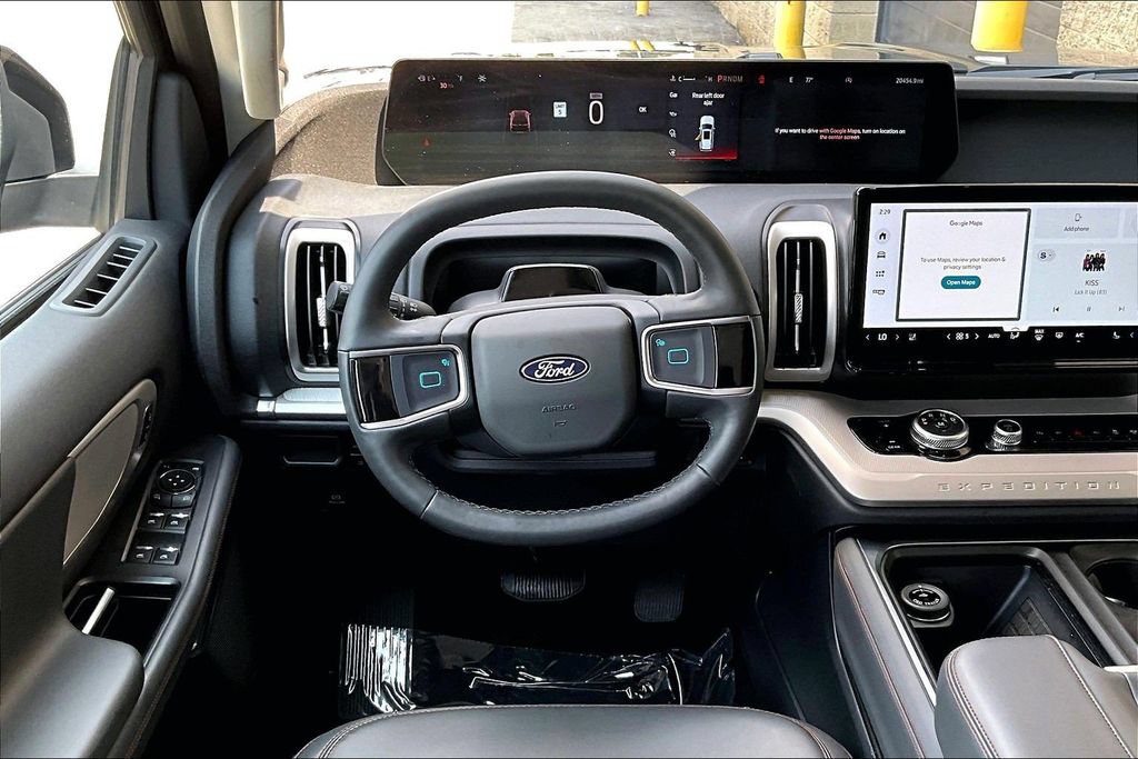 Certified 2025 Ford Expedition Active RWD image 5