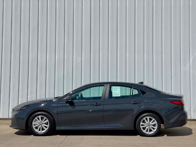 Used 2025 Toyota Camry LE FWD image 3