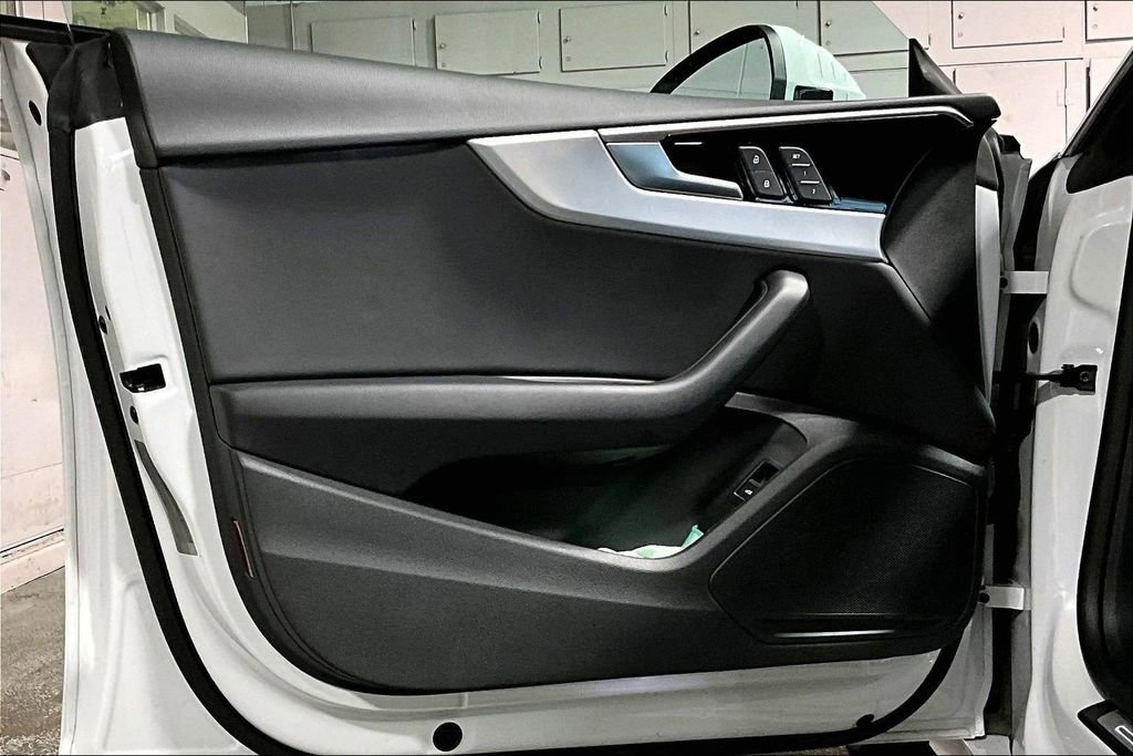 Used 2025 Audi A5 2.0T Premium Plus image 22