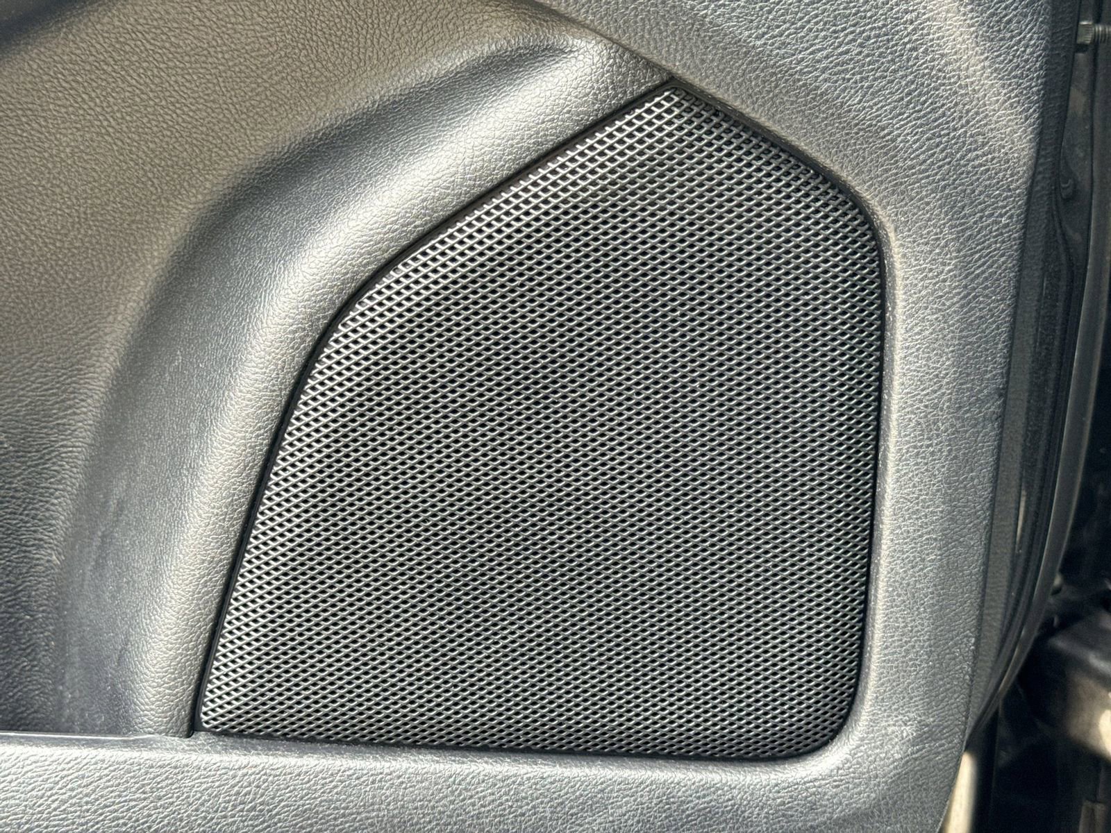 Certified 2020 Ford Edge SEL FWD image 29