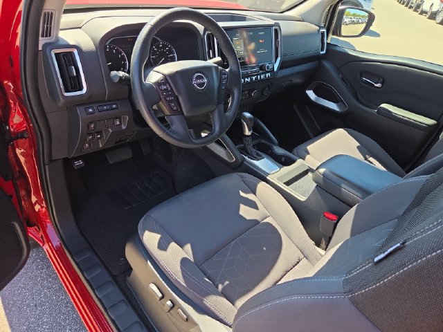 Used 2025 Nissan Frontier SV w/ SV Convenience Package AWD/4WD image 25