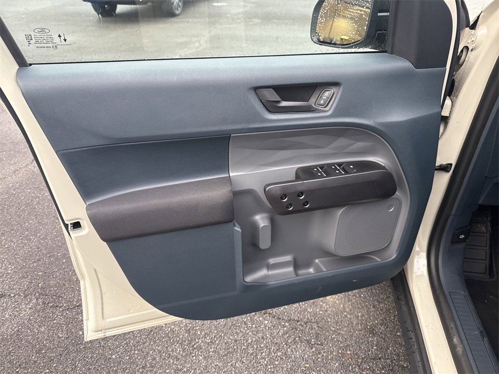 Certified 2025 Ford Maverick XL w/ Equipment Group 102A image 19