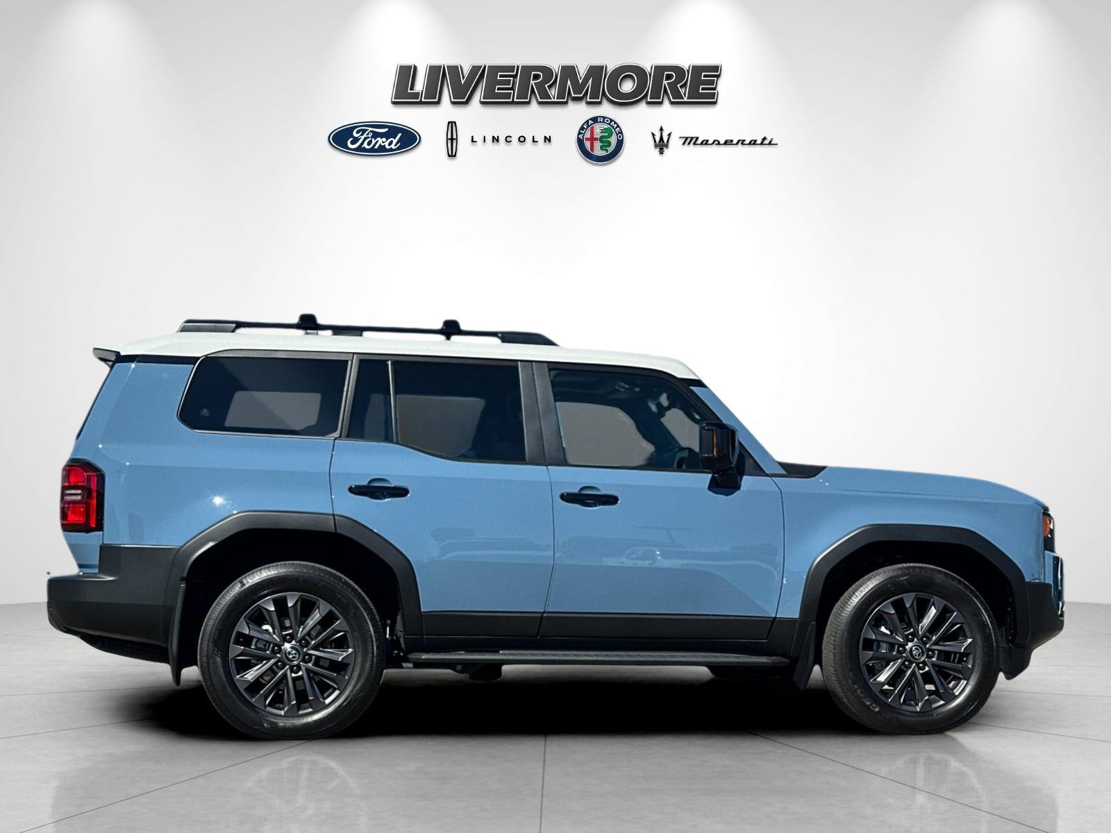 Used 2026 Toyota Land Cruiser w/ Premium Package AWD/4WD image 2