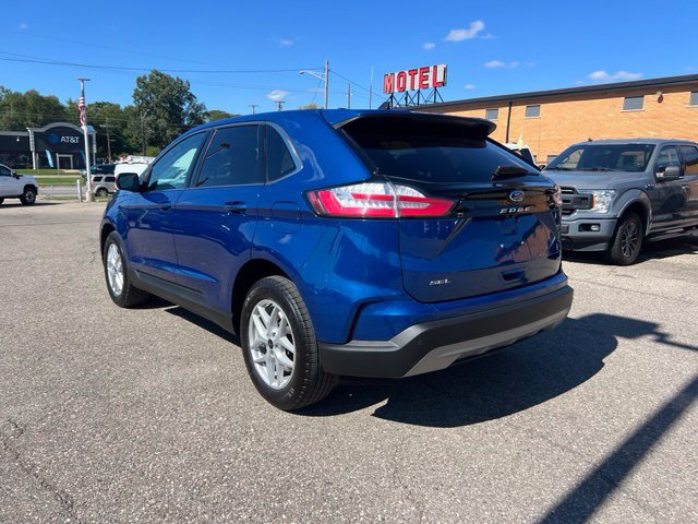 Certified 2024 Ford Edge SEL w/ Convenience Package AWD/4WD image 6
