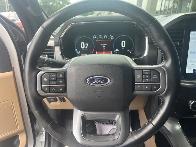 Certified 2022 Ford F150 Lariat w/ Trailer Tow Package AWD/4WD image 15