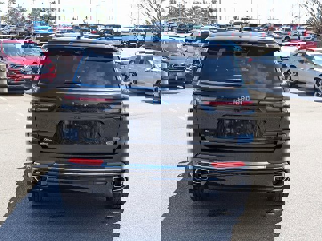 Used 2023 Jeep Grand Cherokee L Overland w/ Luxury Tech Group IV image 5