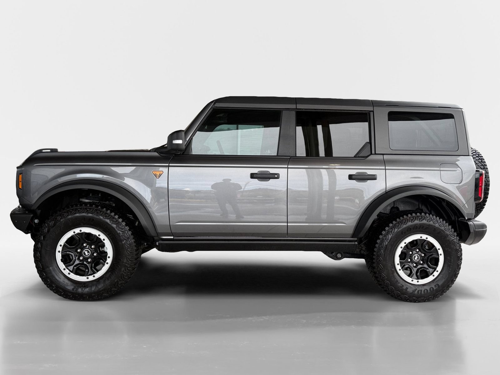 Certified 2022 Ford Bronco Badlands AWD/4WD image 2