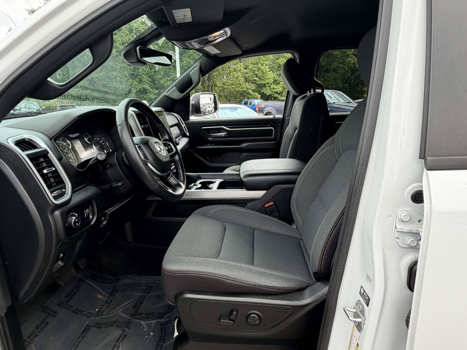 Used 2023 RAM 1500 Big Horn AWD/4WD image 21
