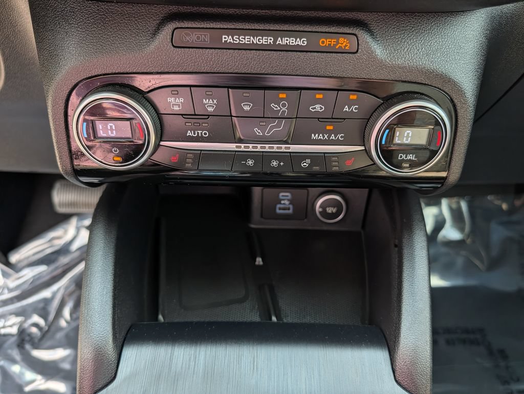 Certified 2021 Ford Escape Titanium w/ Titanium Elite Package AWD/4WD image 13