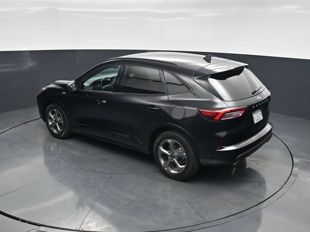 Certified 2023 Ford Escape ST-Line w/ Tech Pack #1 FWD image 36