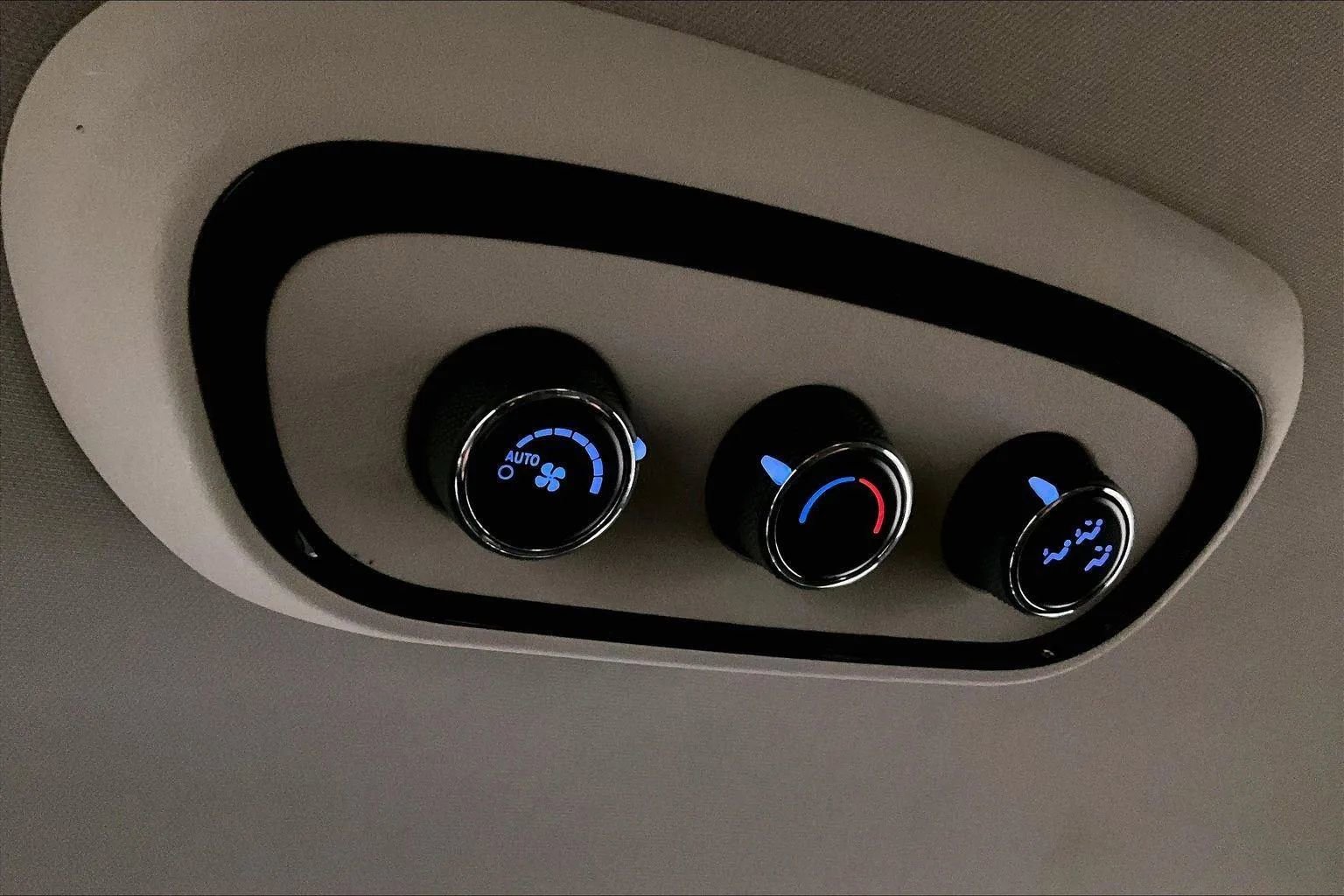 Used 2021 Dodge Durango SXT image 33