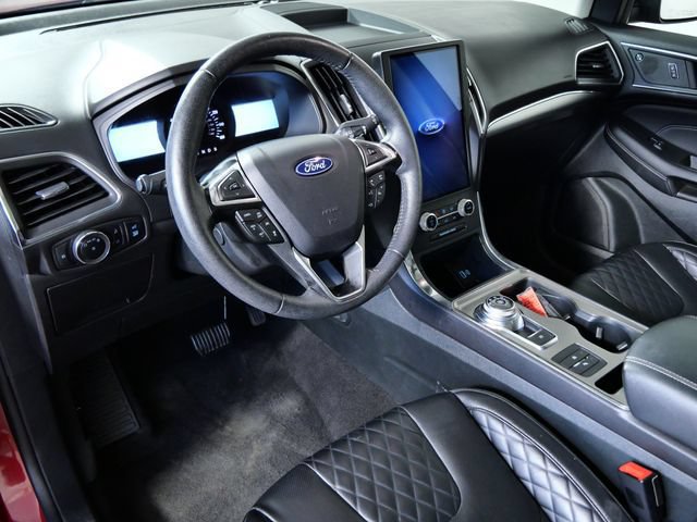 Certified 2024 Ford Edge Titanium w/ Equipment Group 301A AWD/4WD image 3