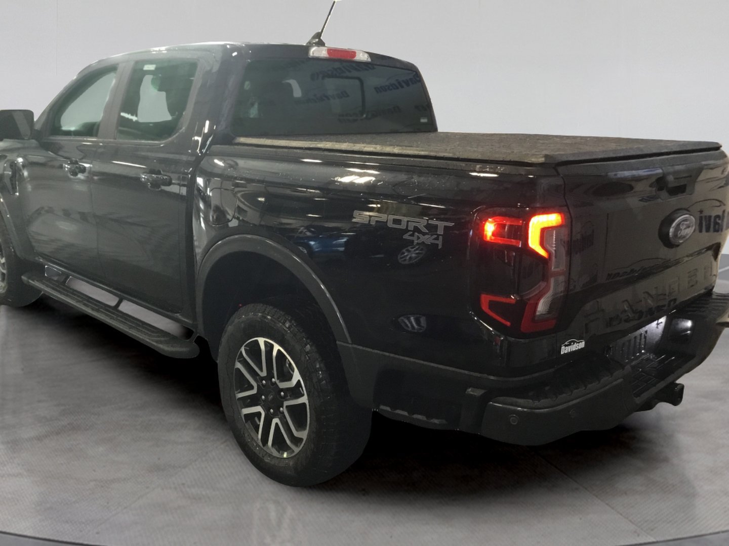 Certified 2024 Ford Ranger Lariat w/ Advanced Towing Package AWD/4WD image 3
