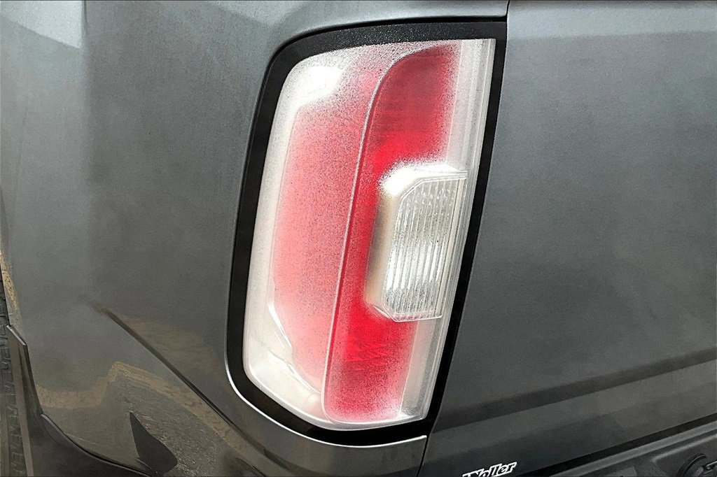 Used 2022 GMC Canyon Denali image 31