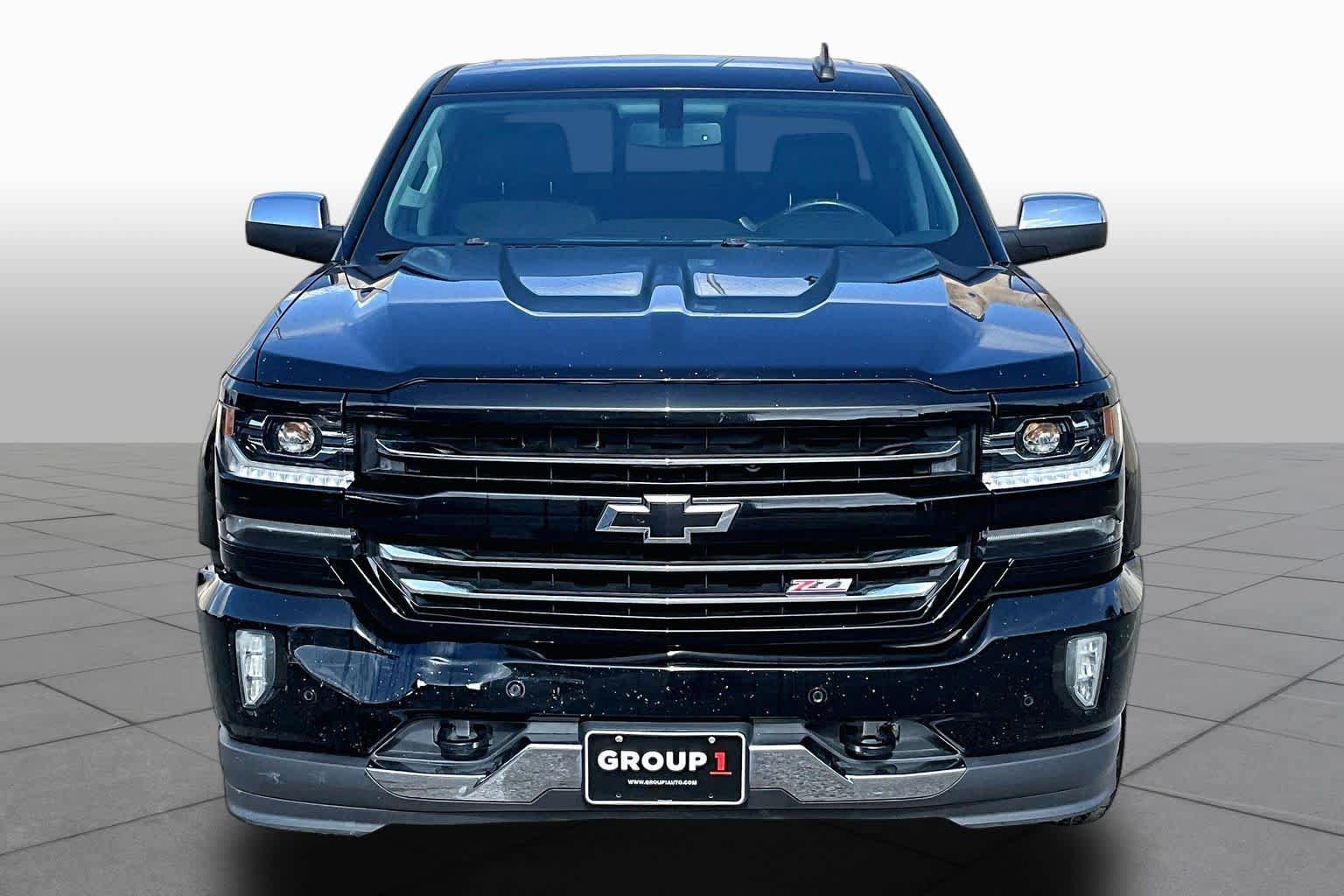 Used 2018 Chevrolet Silverado 1500 LTZ Z71 w/ LTZ Plus Package AWD/4WD image 4