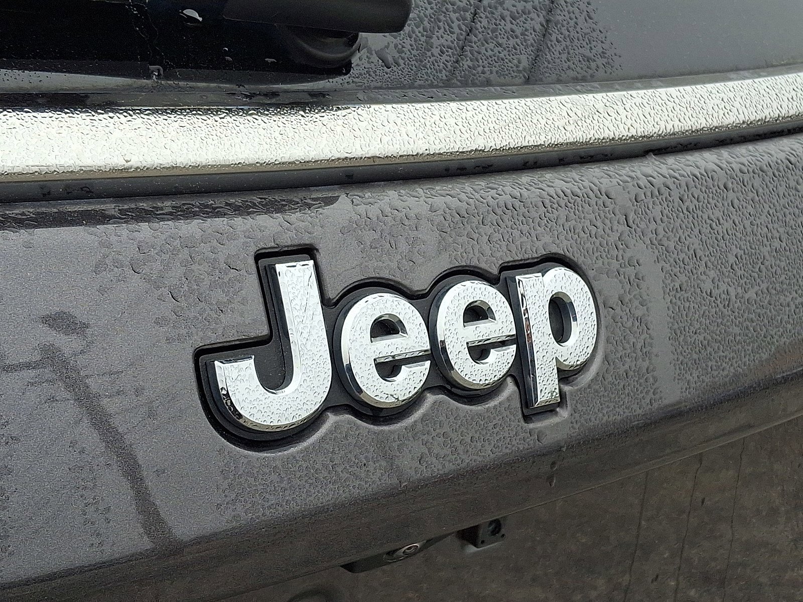 Used 2024 Jeep Compass Latitude image 29