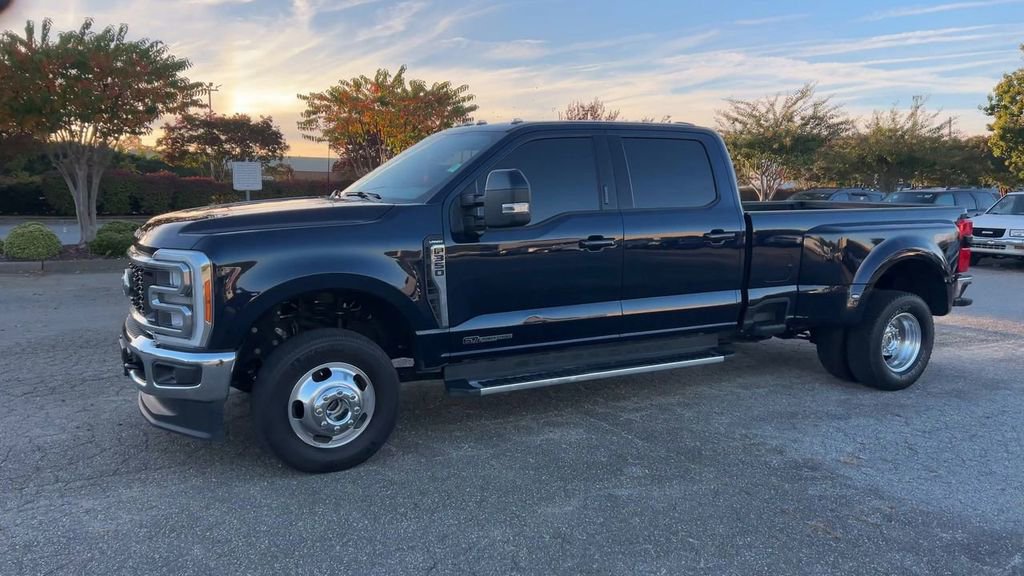 Certified 2023 Ford F350 Lariat image 30