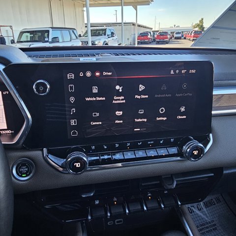 Used 2023 GMC Canyon Denali image 18