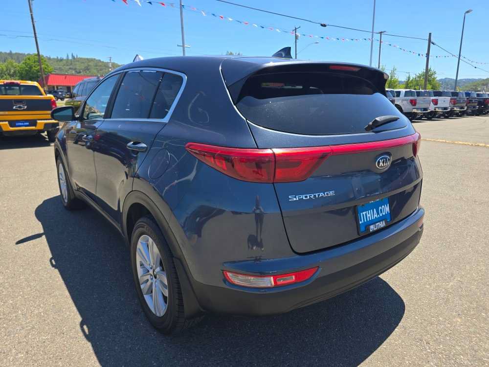 Used 2017 Kia Sportage LX AWD/4WD image 3