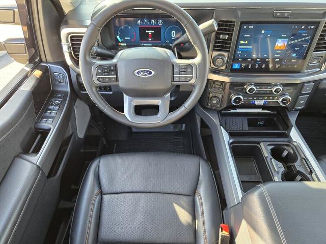 Certified 2025 Ford F250 Lariat w/ Lariat Ultimate Package AWD/4WD image 15