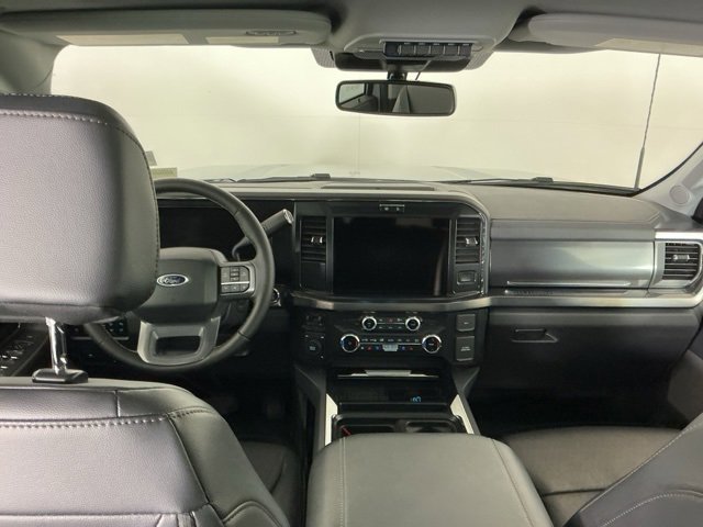 Certified 2025 Ford F450 Lariat w/ FX4 Off-Road Package image 28