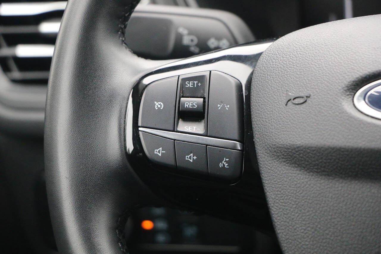 Certified 2024 Ford Escape Active AWD/4WD image 19
