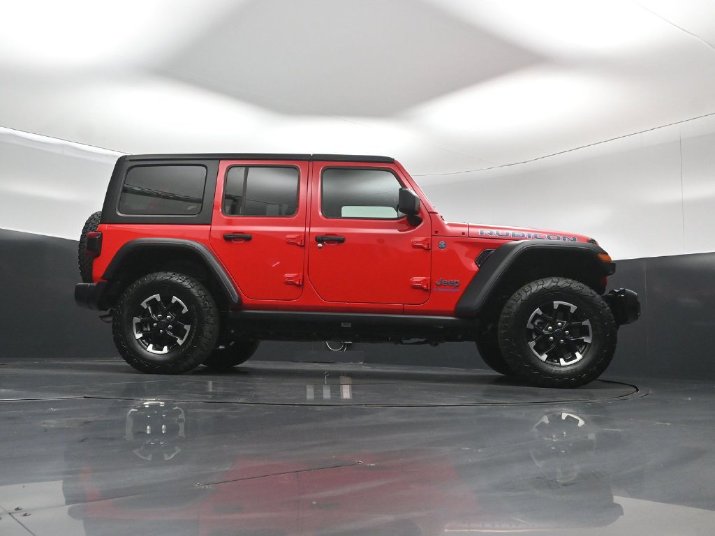 Used 2025 Jeep Wrangler Unlimited Rubicon 4xe w/ Safety Group AWD/4WD image 43