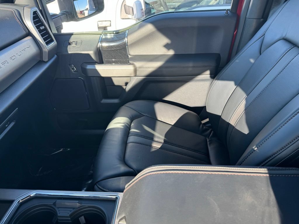 Certified 2022 Ford F350 Platinum w/ Tremor Off-Road Package AWD/4WD image 19