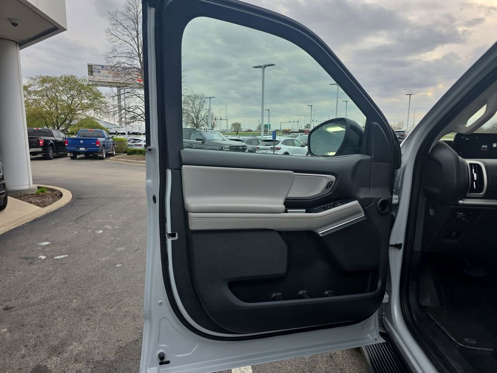 Certified 2025 Ford Expedition Max Active AWD/4WD image 18