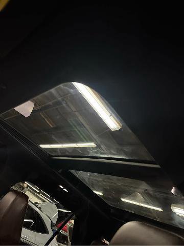 Certified 2022 Ford Explorer Platinum w/ Equipment Group 601A image 29