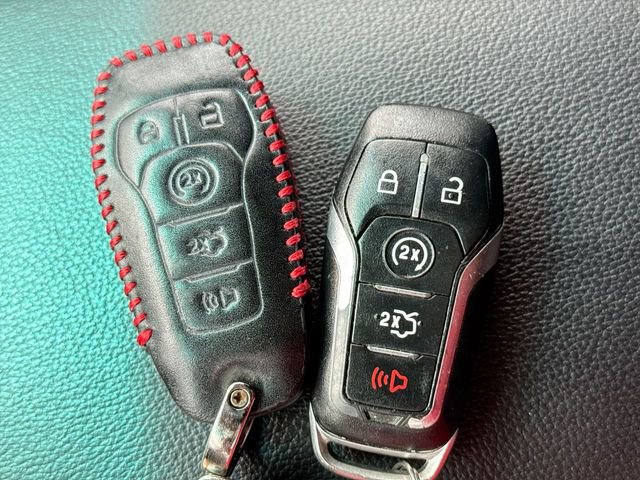 Certified 2017 Ford Explorer Limited FWD image 25