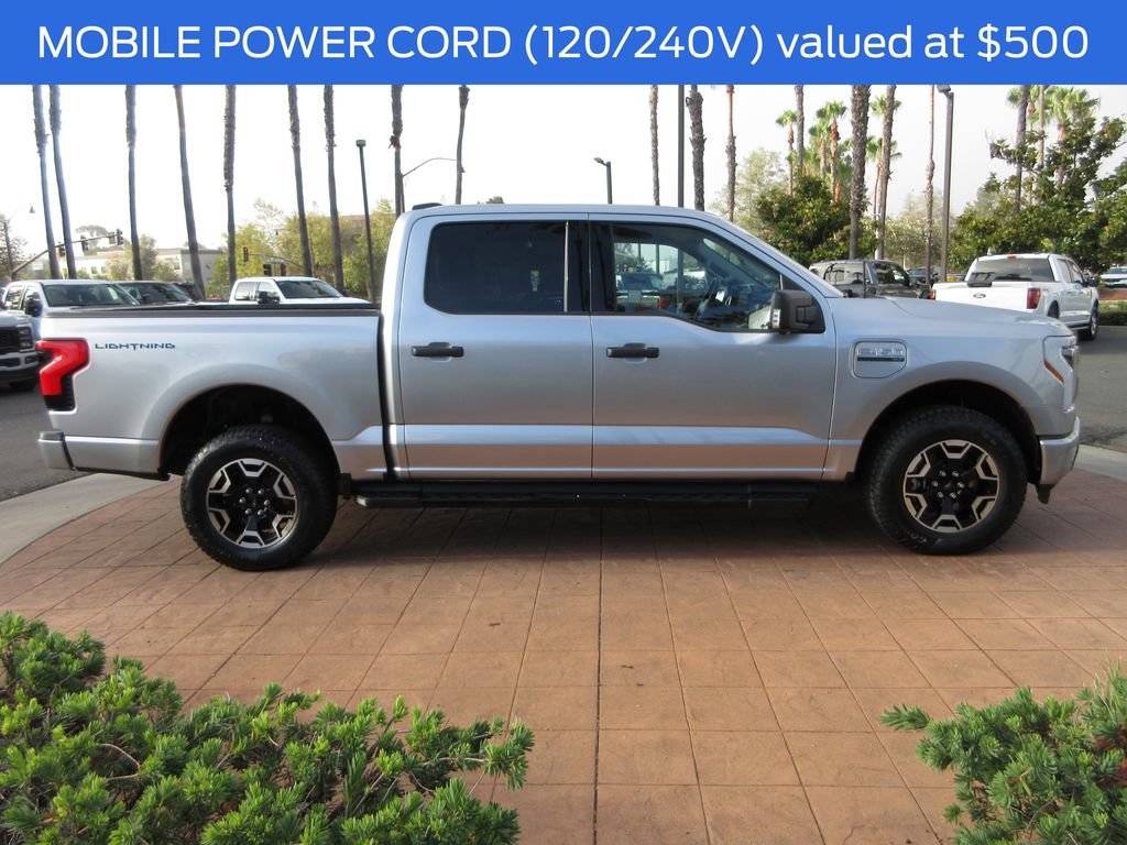 Certified 2023 Ford F150 Lightning XLT w/ Max Trailer Tow Package AWD/4WD image 5