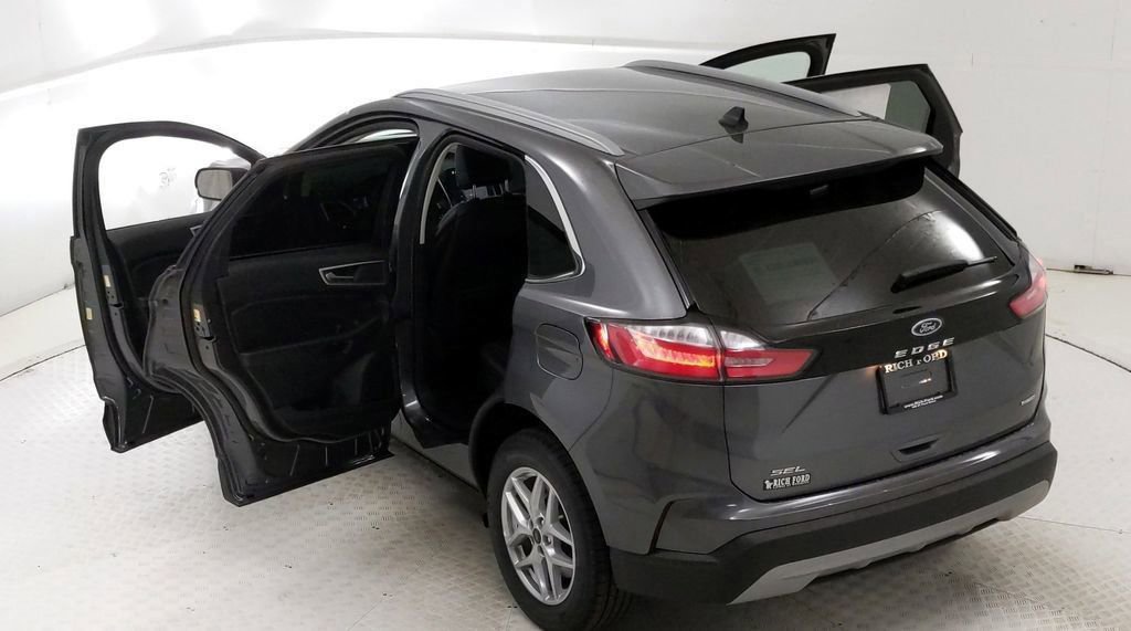 Certified 2024 Ford Edge SEL w/ Convenience Package AWD/4WD image 29