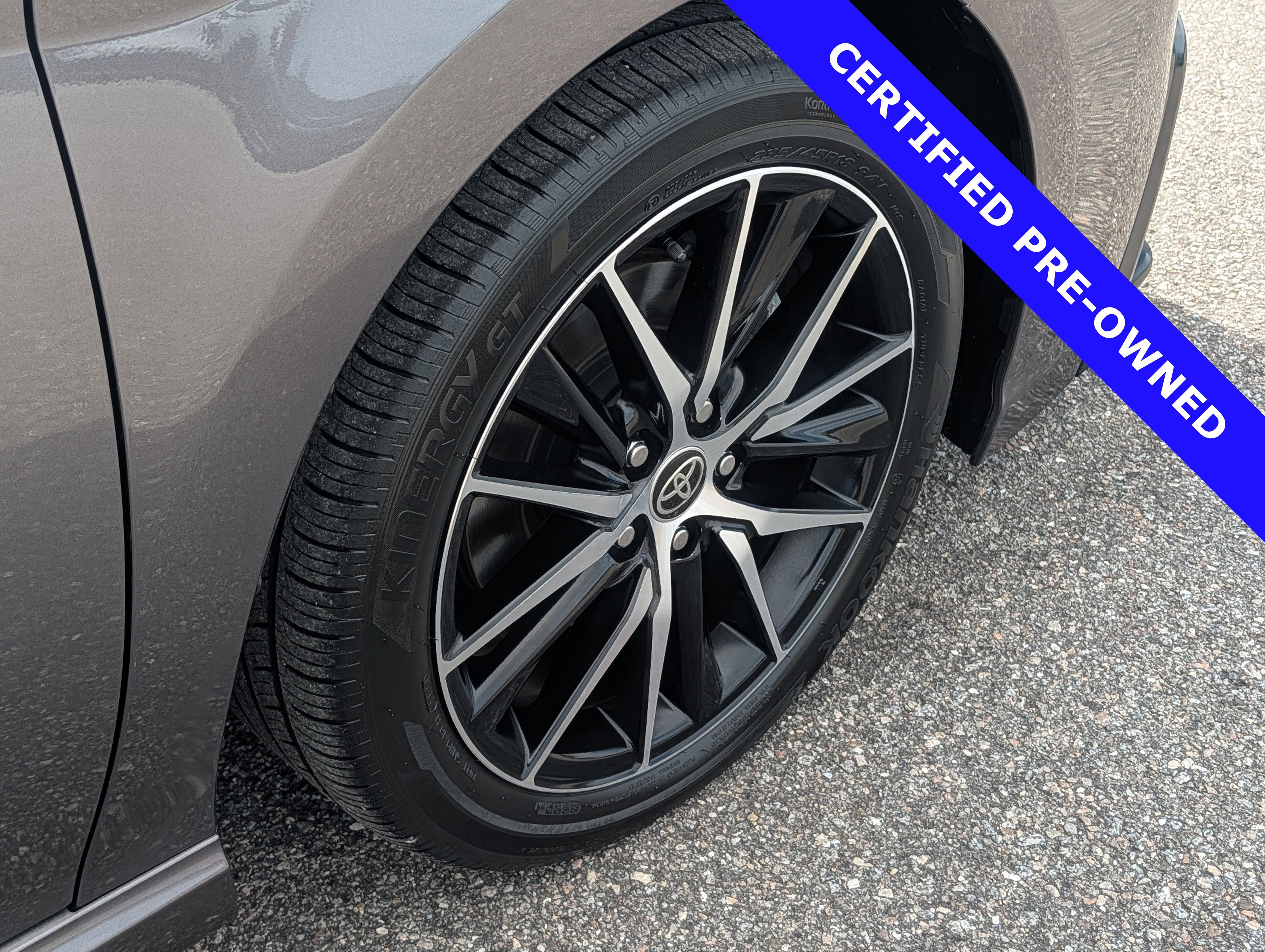 Used 2022 Toyota Camry SE FWD image 12