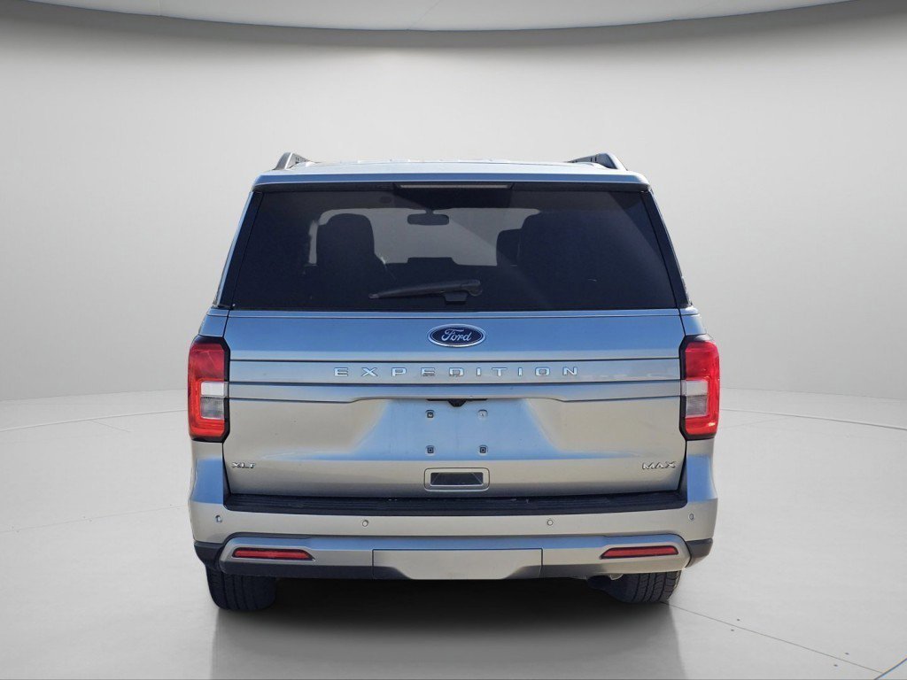 Certified 2023 Ford Expedition Max XLT image 5