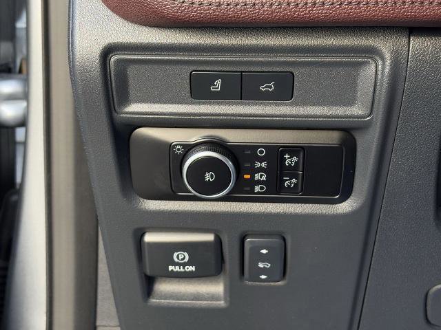 Certified 2024 Ford Expedition Limited image 24