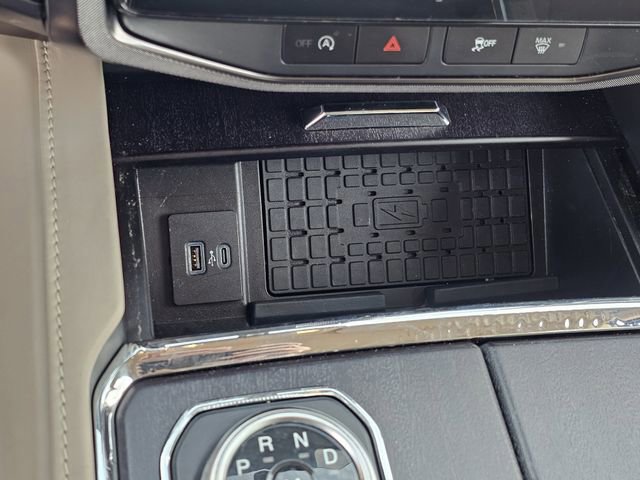 Certified 2022 Ford Expedition Max Platinum image 24